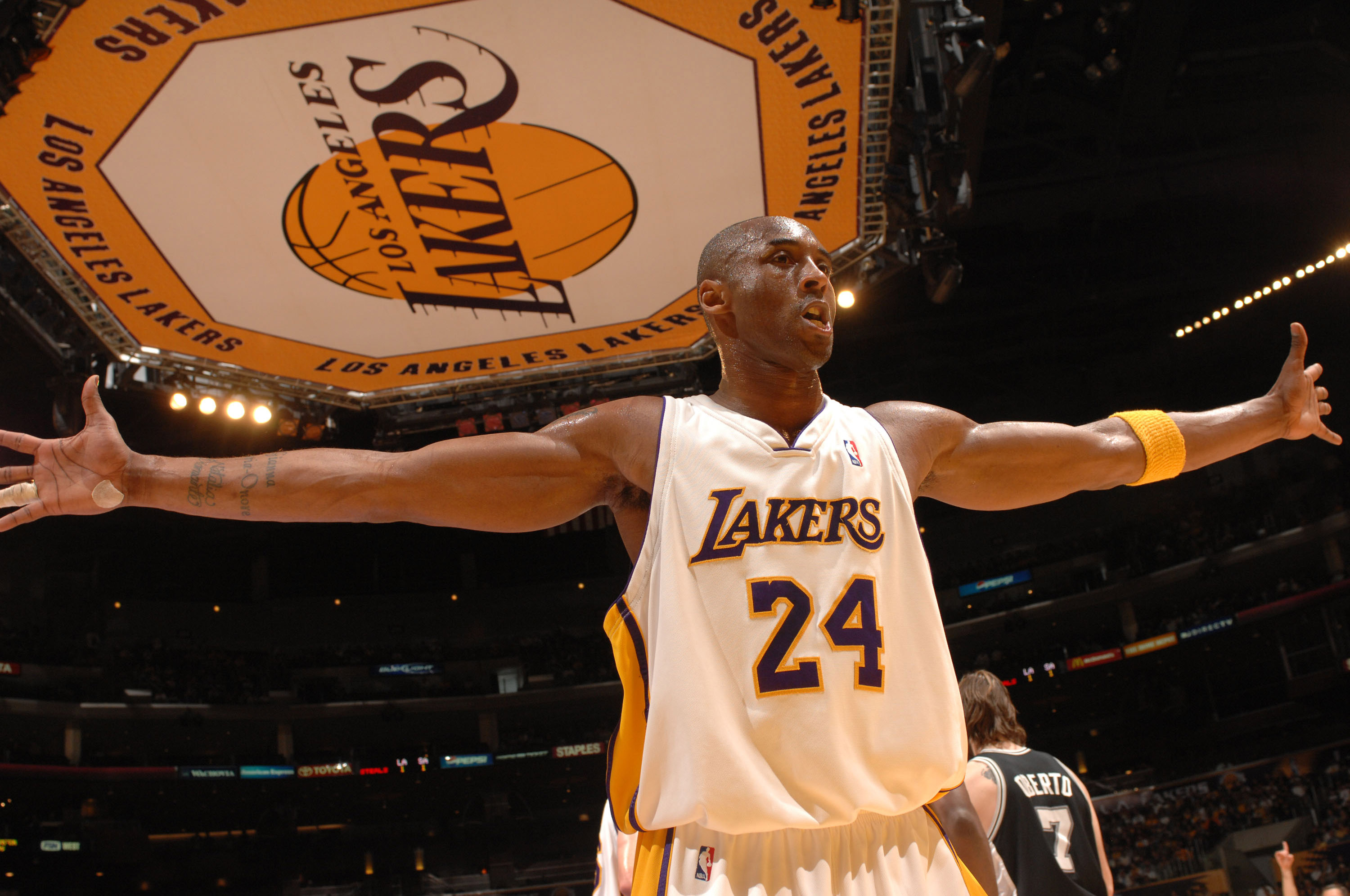 首粒进球正 首粒进球正